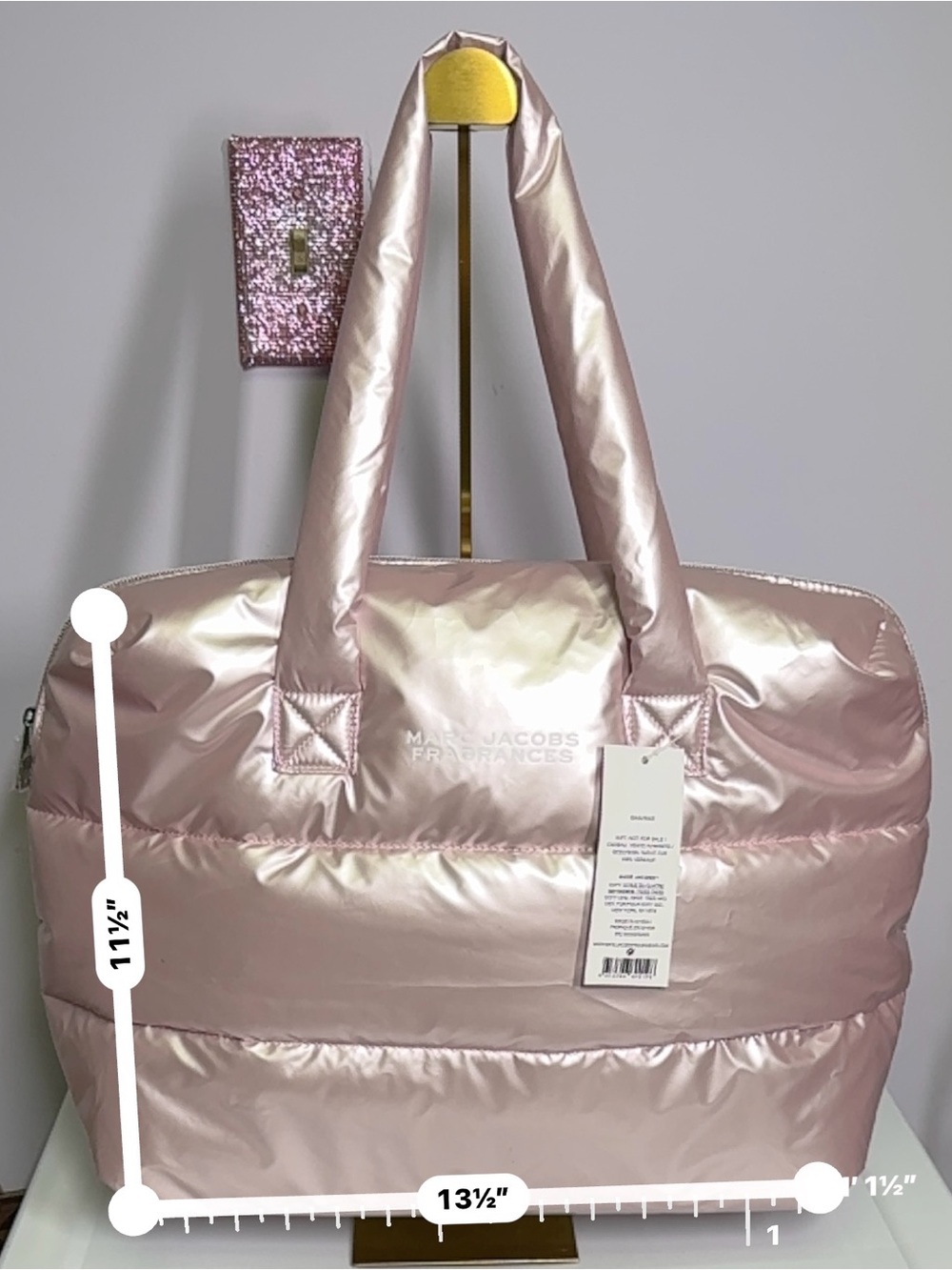 Marc Jacobs Rose Metallic Quilted Travel Bag with Matching Pouch - Picture 2 of 3